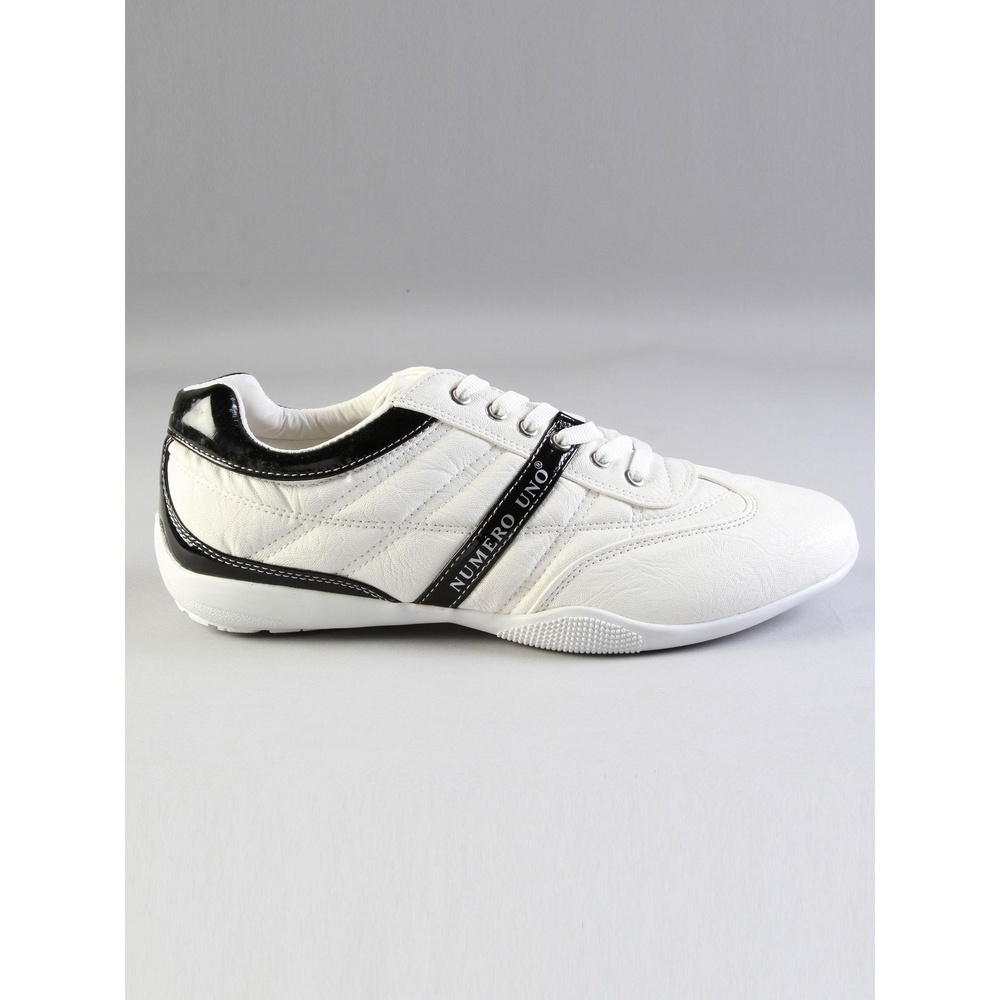 Sneakers Unisex White Quilted pattern, patent accents
